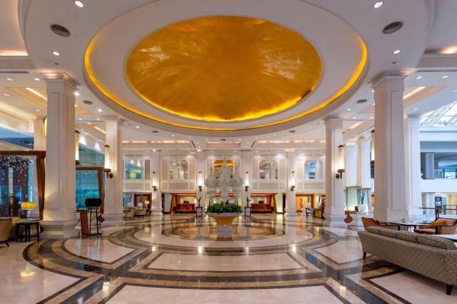 Kombinace - Dusit Thani Pattaya *****, Bangkok Palace Hotel ***