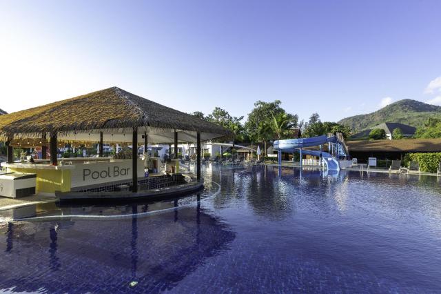 Kombinace - Sunwing Kamala Beach Resort ****, Phuket - pláž Kam
