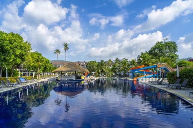 Kombinace - Sunwing Kamala Beach Resort ****, Phuket - pláž Kam