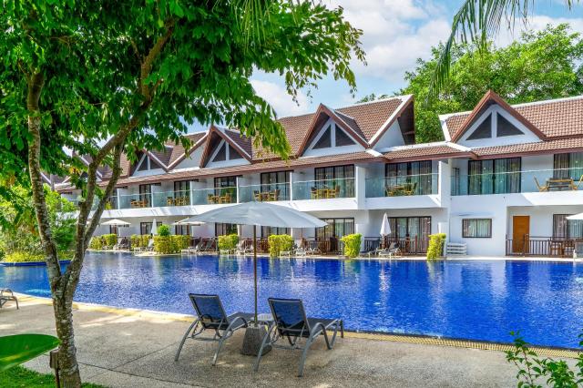 Kombinace - Sunwing Kamala Beach Resort ****, Phuket - pláž Kam