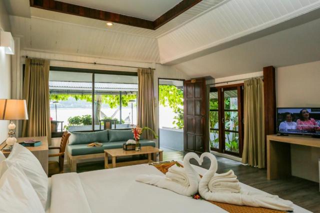 Kombinace - Villa Cha Cha ***, Ko Phangan, Bangkok Palace Hotel