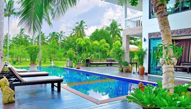 Kombinace - Rayaburi Racha Island Resort ***, Ko Racha - pláž S