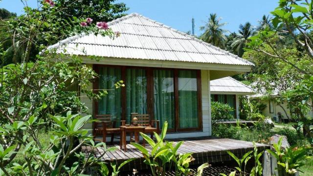 Kombinace - Thanya Resort ***, Ko Ngai - pláž Thanya, Sand Sea 