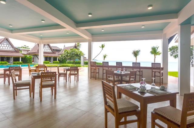 Kombinace - Hotel Aura Samui Best Beach ****, Ko Samui - pláž L