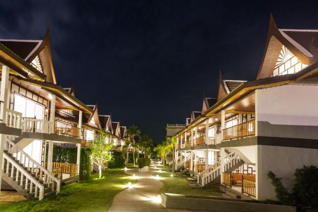Kombinace - Hotel Aura Samui Best Beach ****, Ko Samui - pláž L