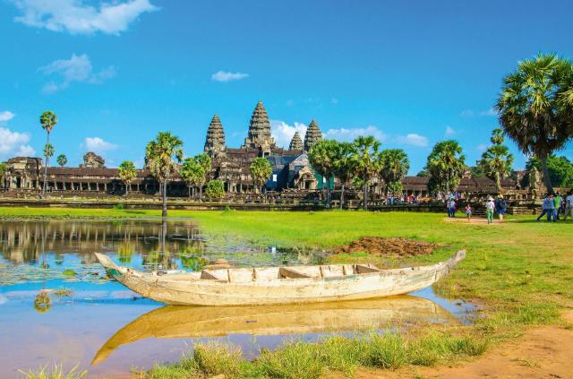 Tajuplný Angkor Wat s odpočinkem na plážích v Thajsku