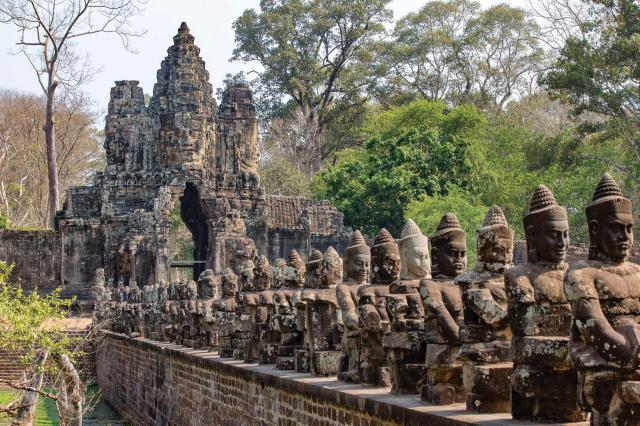 Tajuplný Angkor Wat s odpočinkem na plážích v Thajsku
