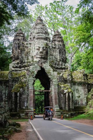 Tajuplný Angkor Wat s odpočinkem na plážích v Thajsku
