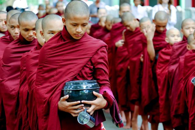 Thajskem k hranicím Myanmaru a odpočinkem u moře
