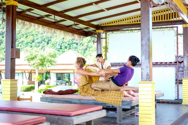 Kombinace - Klong Prao Resort ***, Ko Chang - pláž Klong Prao, 