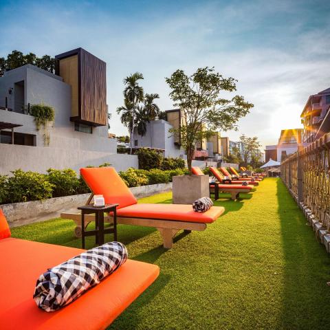 Kombinace - Loligo Resort****, Hua Hin - pláž Thao Takieb, Bang