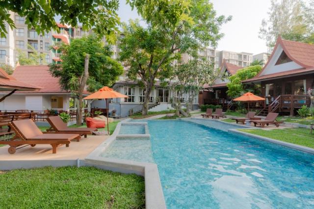 Kombinace - Baan Duangkaew Resort ***, Hua Hin, Bangkok Palace 