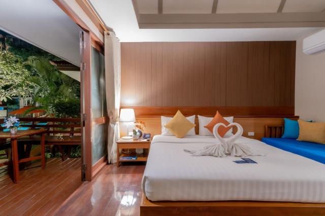 Kombinace - Baan Duangkaew Resort ***, Hua Hin, Bangkok Palace 