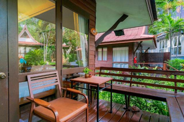 Kombinace - Baan Duangkaew Resort ***, Hua Hin, Bangkok Palace 