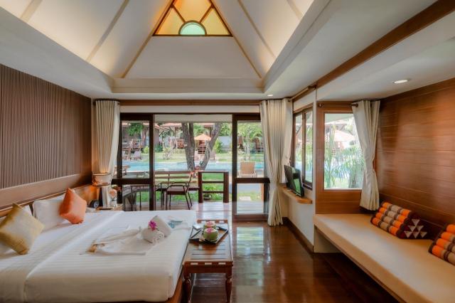 Kombinace - Baan Duangkaew Resort ***, Hua Hin, Bangkok Palace 