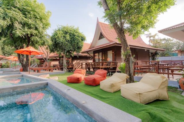 Kombinace - Baan Duangkaew Resort ***, Hua Hin, Bangkok Palace 