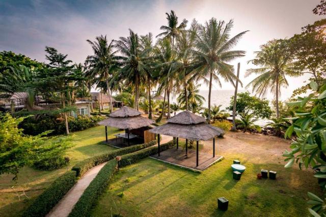 Kombinace - White Sand Beach ***, Koh Mak, Ajinta Resort ****, 