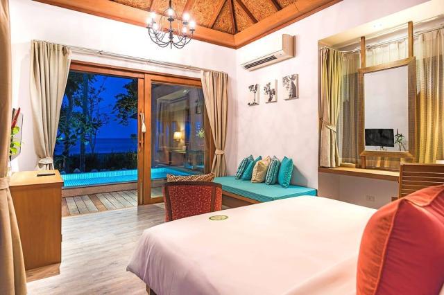 Kombinace - Sai Kaew Resort ****, Bangkok Palace Hotel ***+, Ba