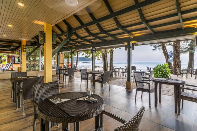Kombinace - Baan Khaolak Beach Resort ***+, Bangkok Palace Hote