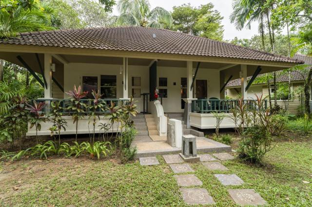 Kombinace - Baan Khaolak Beach Resort ***+, Bangkok Palace Hote
