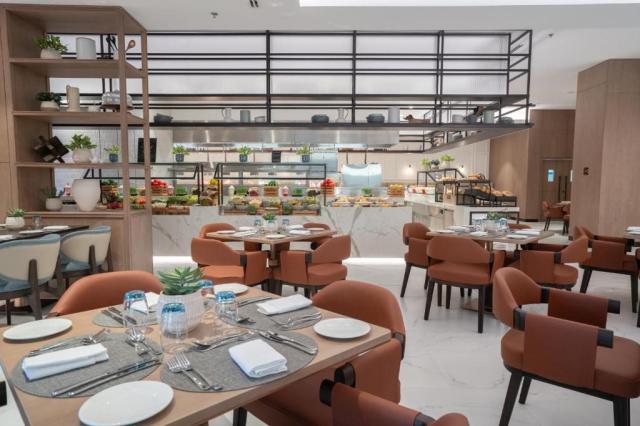 (Interiér) - Hlavní restaurace
