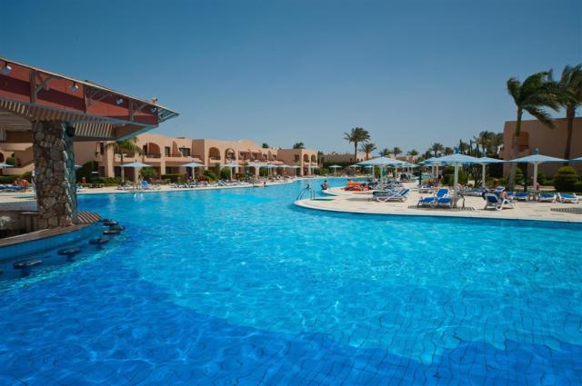 Bazén v hotelu Ali Baba