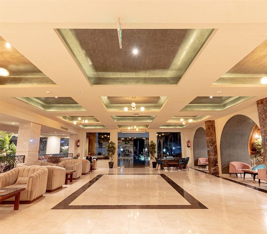 Recepce hotelu Aladdin