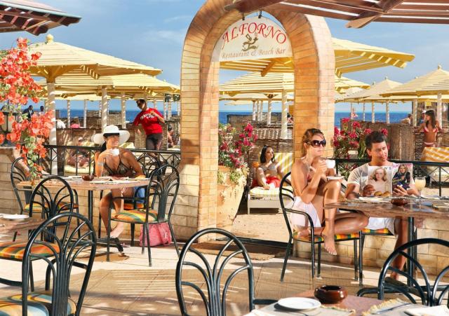 Restaurace a bar u pláže
