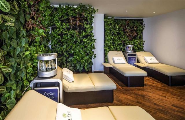 The Retreat Palm Dubai MGallery by Sofitel