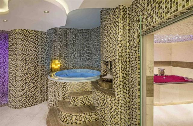The Retreat Palm Dubai MGallery by Sofitel