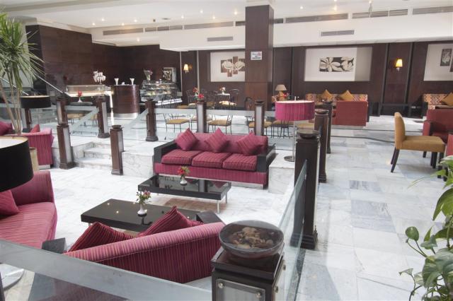 Lobby bar
