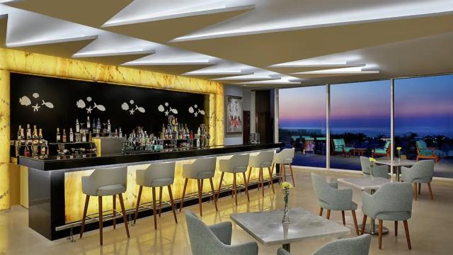 Lobby bar