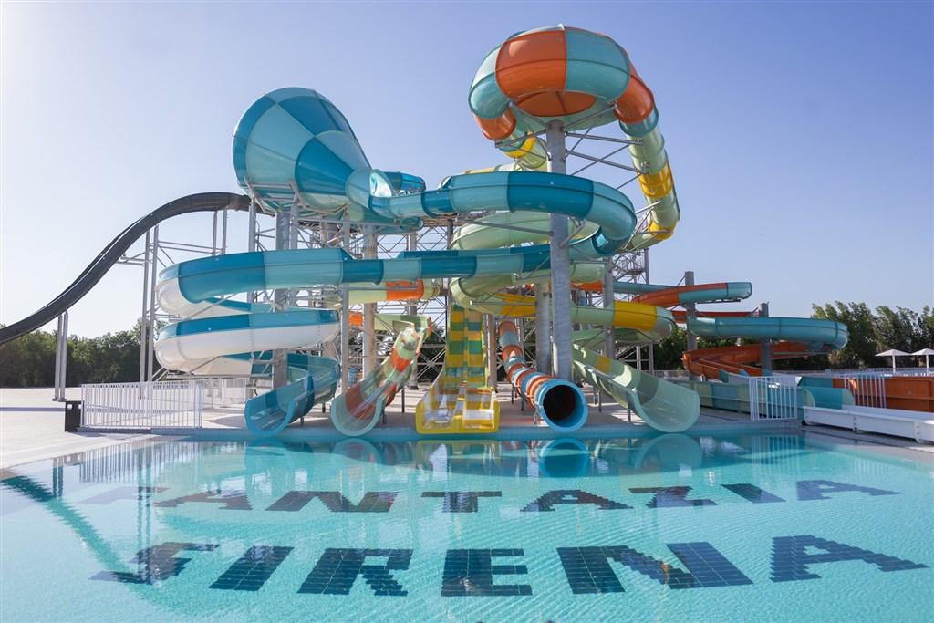 Sirena Beach Resort & Spa