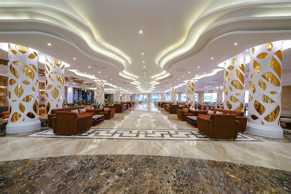 Sirena Beach Resort & Spa