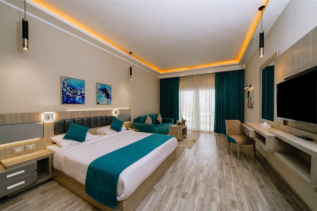 Sirena Beach Resort & Spa