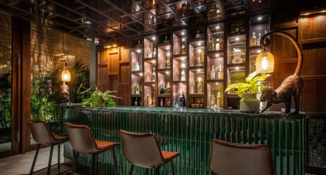 Bar Bua