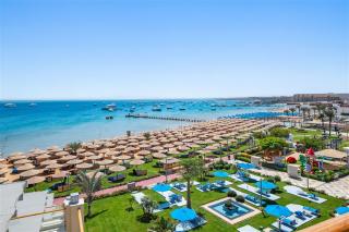 Pickalbatros White Beach resort