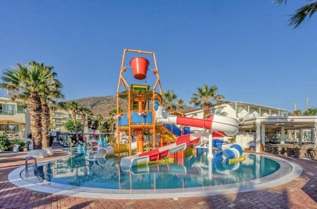 Star Beach Village