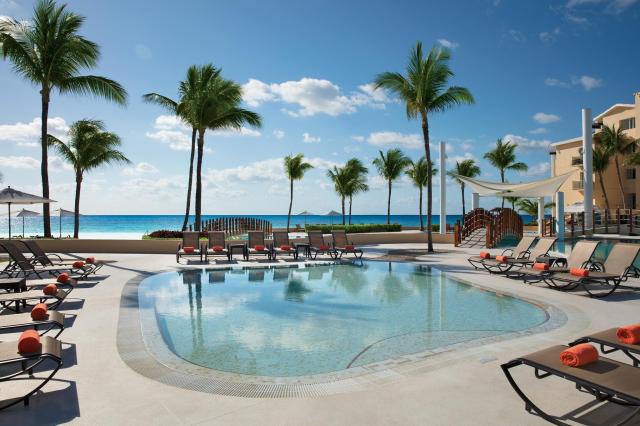 Now Jade Riviera Cancun