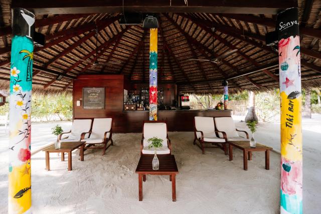 Adaaran Select Hudhuranfushi