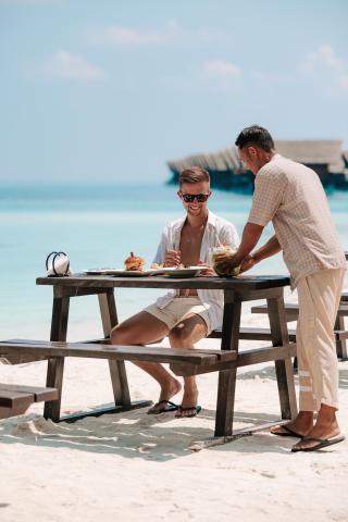 Adaaran Select Hudhuranfushi