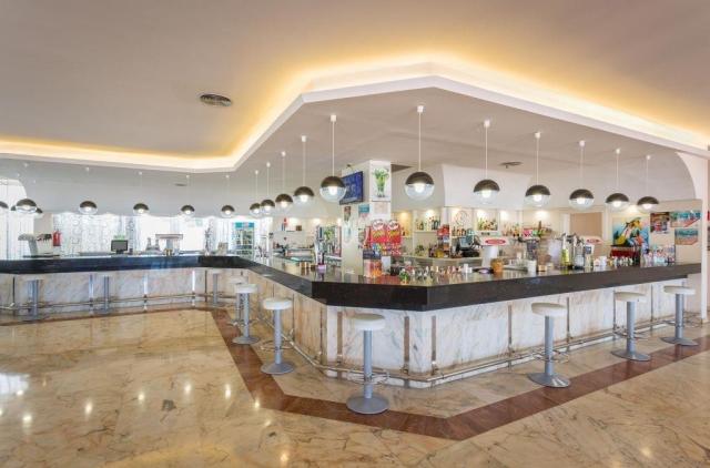 Sirenis Seaview Country Club