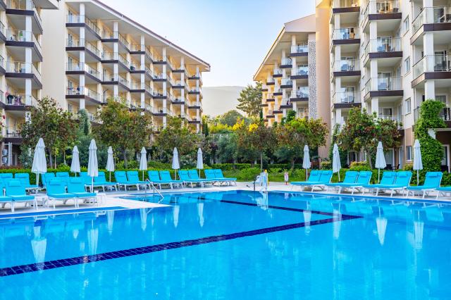 Ramada Resort By Wyndham Kusadasi & Golf