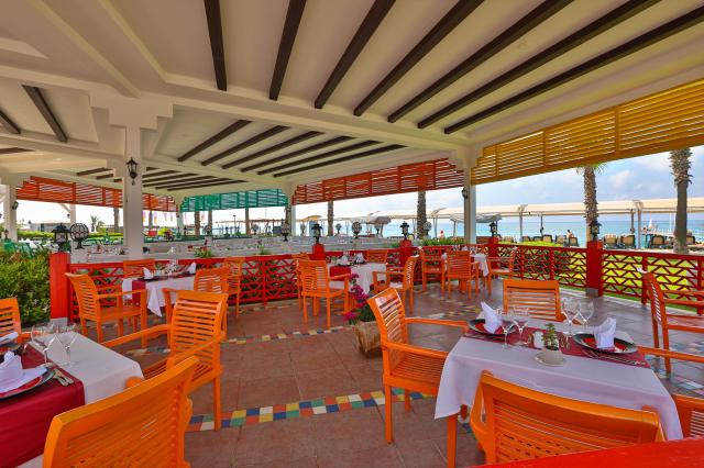 Crystal Family Resort & Spa
