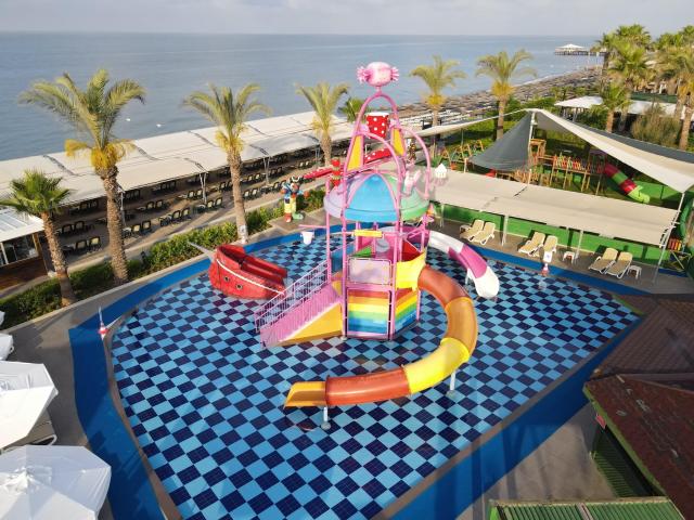Crystal Family Resort & Spa