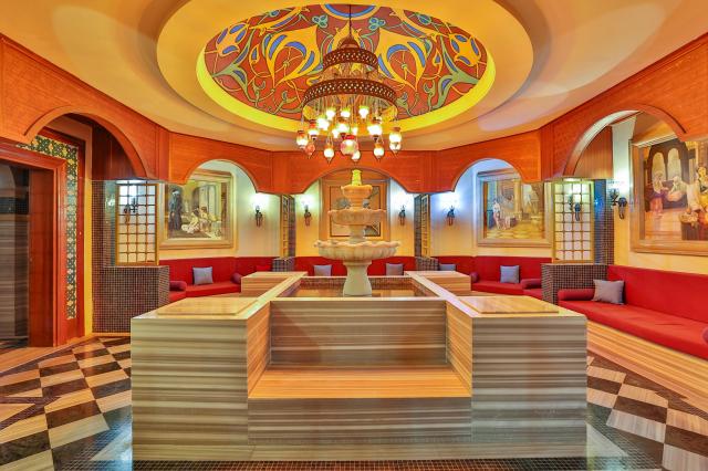 Crystal Family Resort & Spa