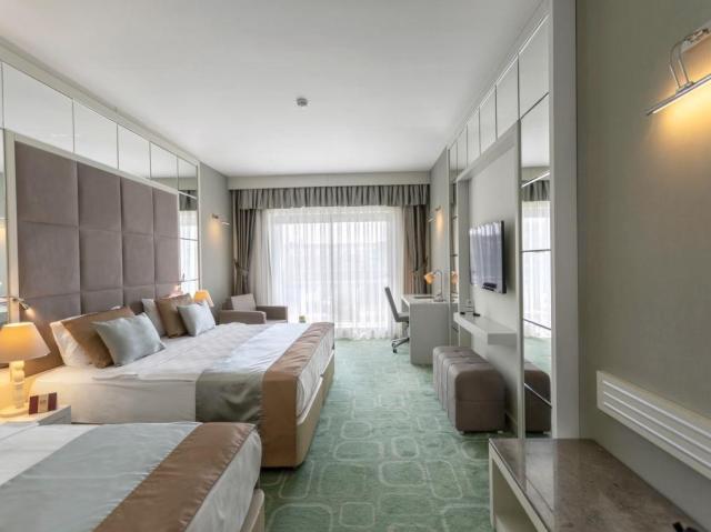 Horus Paradise Luxury Resort