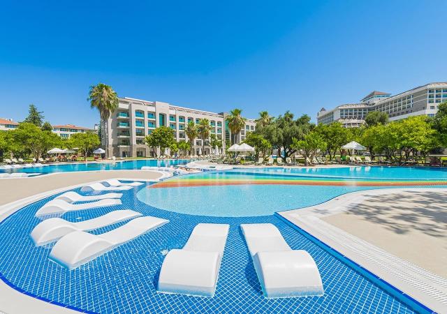 Horus Paradise Luxury Resort