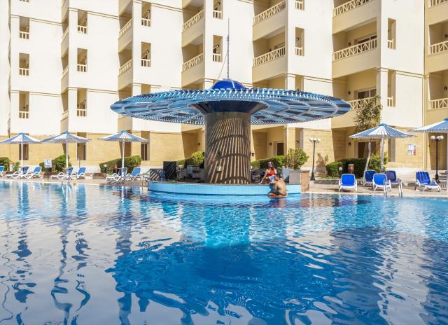 AMC Royal Resort
