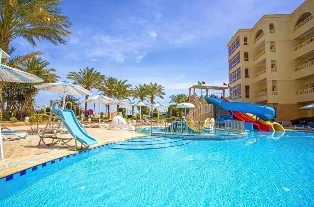 AMC Royal Resort